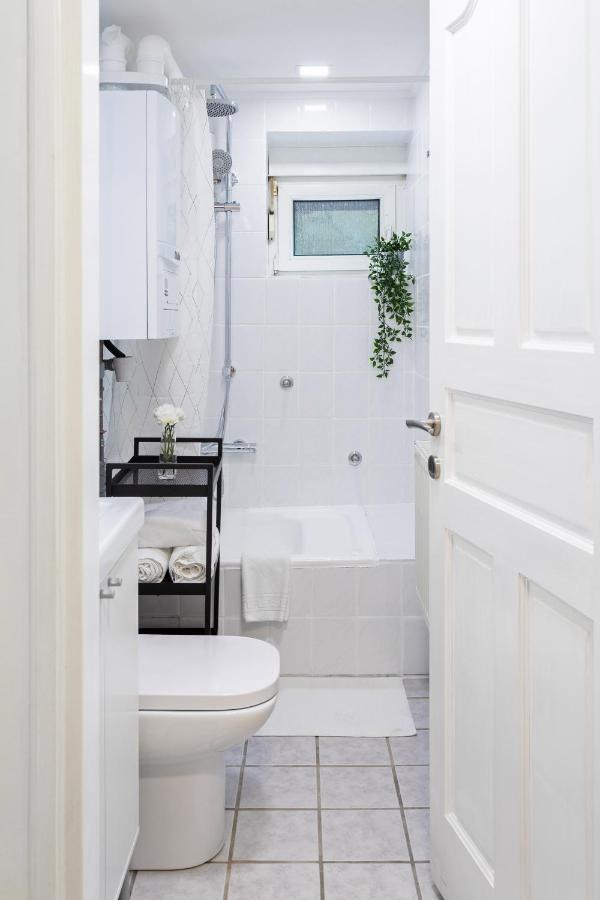 Appartamento Modern Studio near British Square Zagabria Esterno foto