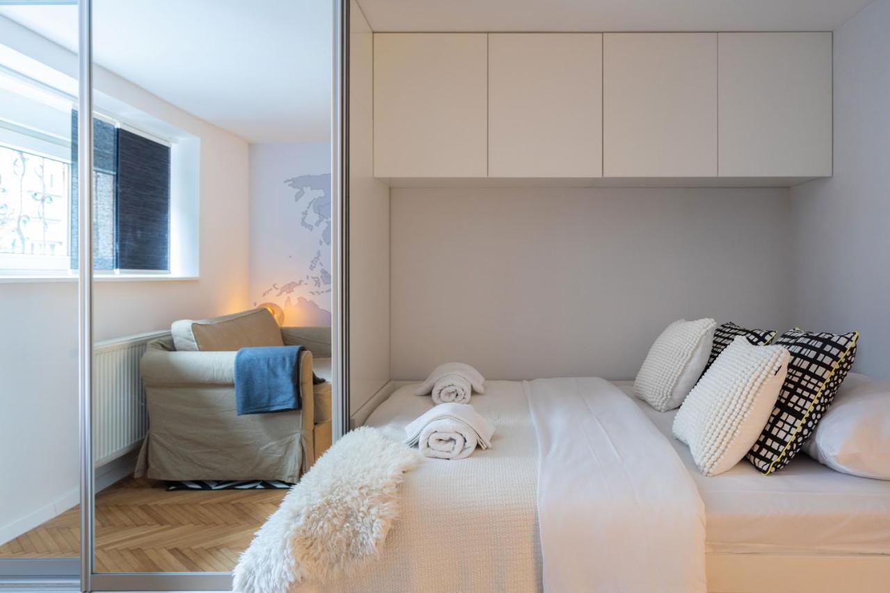 Appartamento Modern Studio near British Square Zagabria Esterno foto