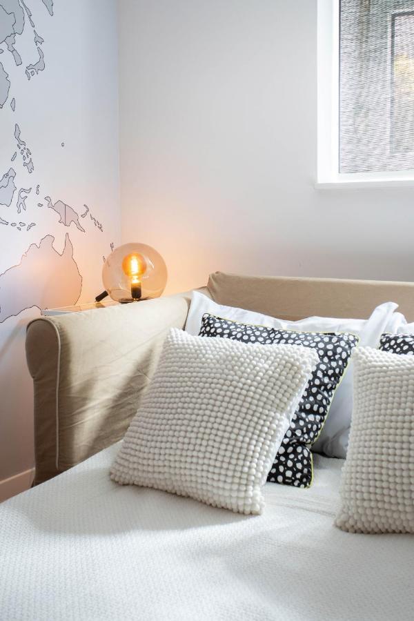 Appartamento Modern Studio near British Square Zagabria Esterno foto